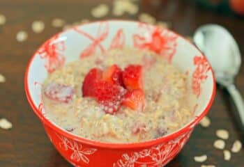 Overnight Oats Strawberry Creme
